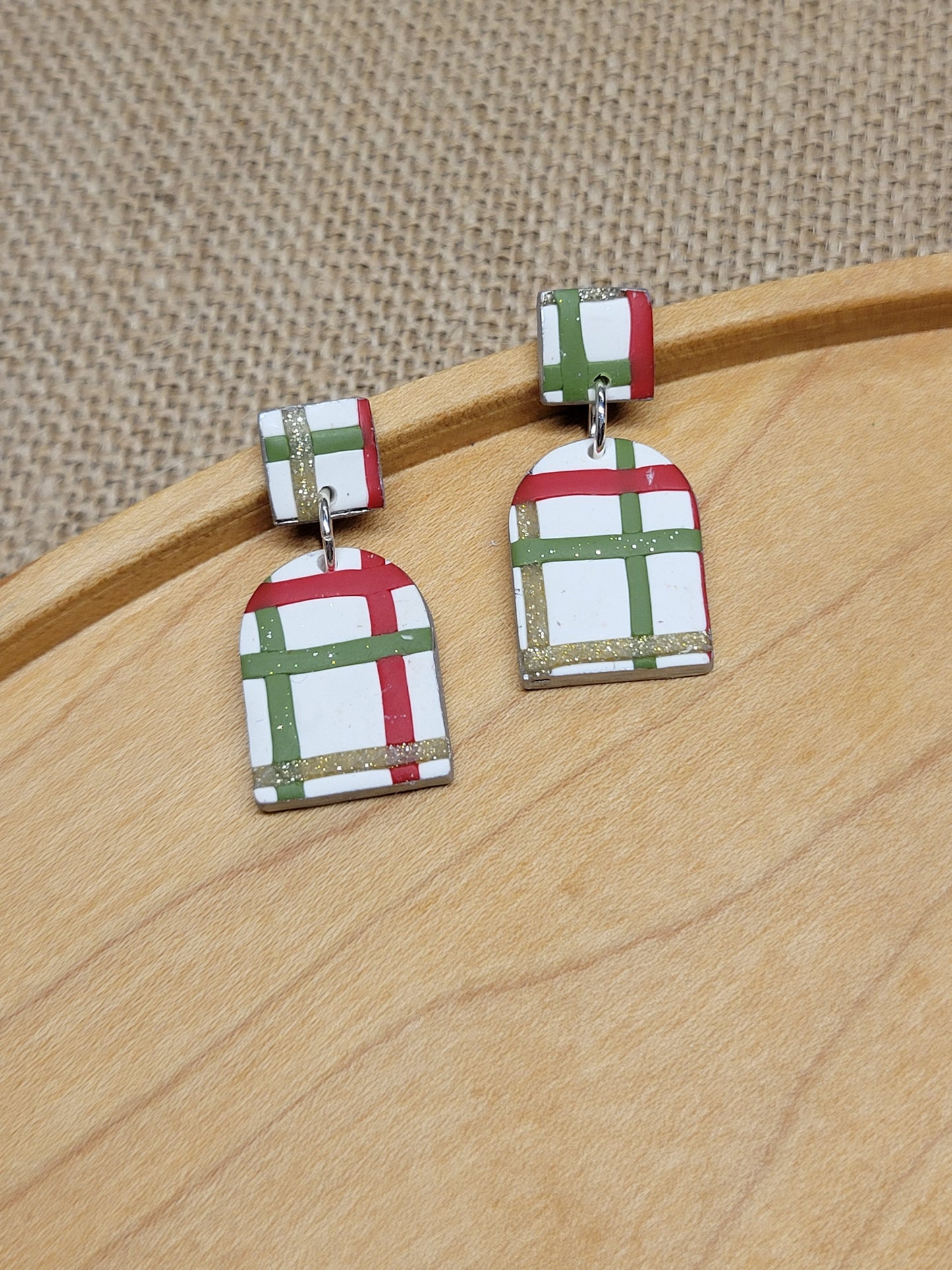 Christmas Plaid Arch Drops